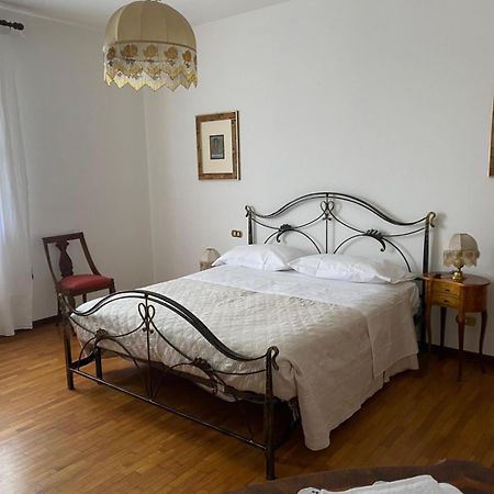 Betty House Apartment Legnaro Екстериор снимка