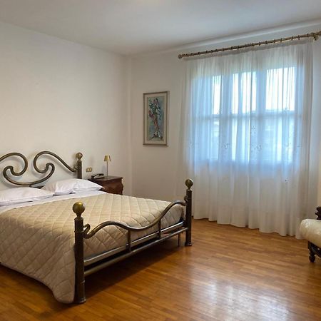 Betty House Apartment Legnaro Екстериор снимка